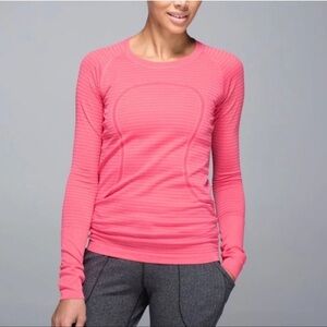 Lululemon Run: Swiftly Tech Long Sleeve
Heathered Raspberry Glo Light, size 10